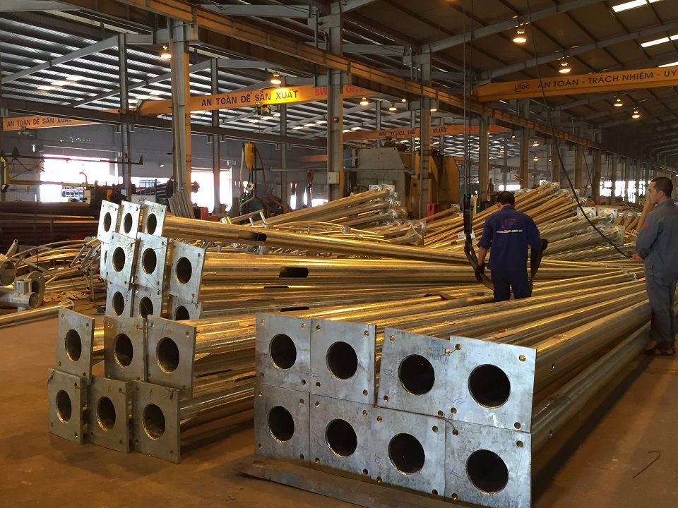Producing Lighting Poles